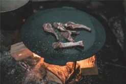 Robens Bighorn Pfanne, 3-Beinig, 48x44x23cm, Schwarz -Campingausrüstung 117350 0 3