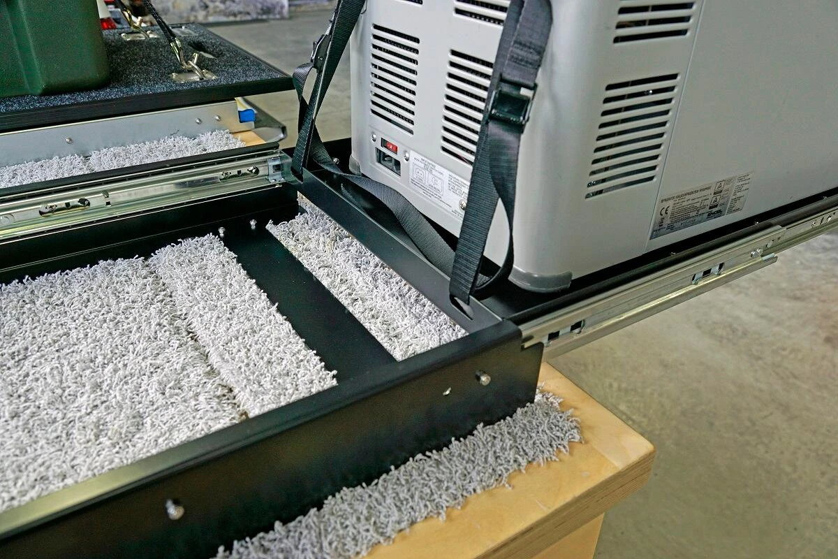 Horntools Kühlbox Auszug, 780mm X 470mm, Ausziehbarer Tisch 9 Horntools Kühlbox Auszug, 780mm X 470mm, Ausziehbarer Tisch – Bild 7