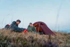 Y By Nordisk VIB 400 Mumienschlafsack, Schwarz/rot 15 Y By Nordisk VIB 400 Mumienschlafsack, Schwarz/rot -Campingausrüstung 3933 11