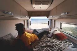 OFF By IndelB Plein-Aircon Dachklimaanlage, 12V -Campingausrüstung 84352 11