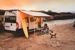 OFF By IndelB Plein-Aircon Dachklimaanlage, 12V -Campingausrüstung 84352 7