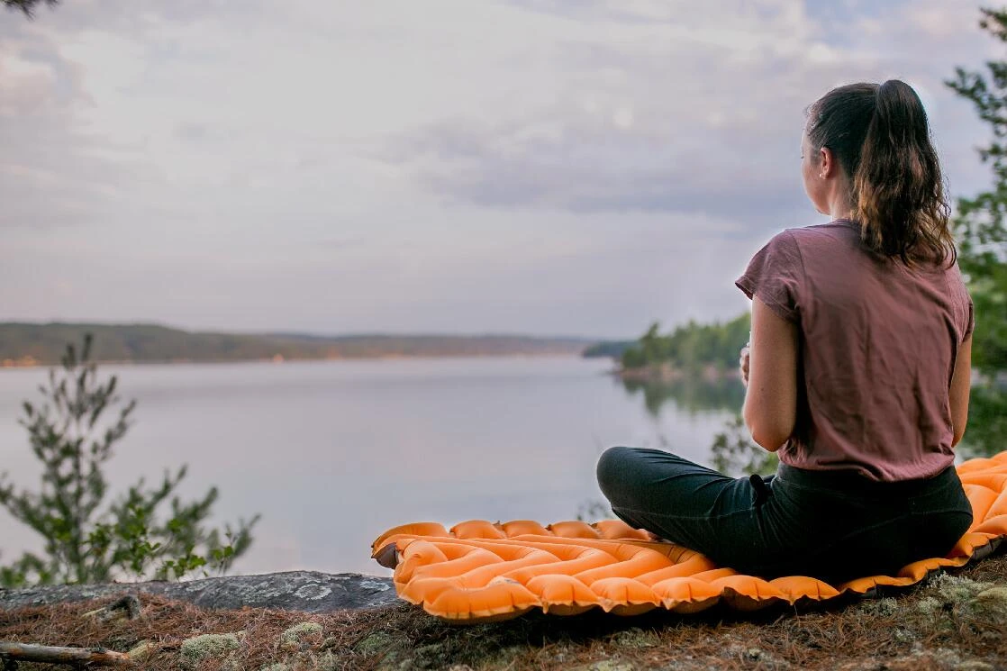 Klymit Insulated Static V Lite Isomatte, 183x58x6cm, Orange 7 Klymit Insulated Static V Lite Isomatte, 183x58x6cm, Orange – Bild 5